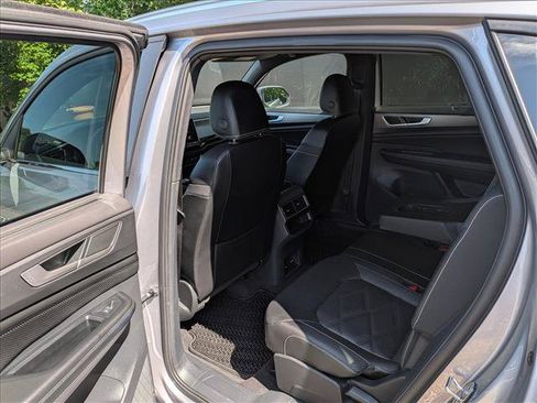 Certified 2024 Volkswagen Atlas Cross Sport SE AWD/4WD image 24