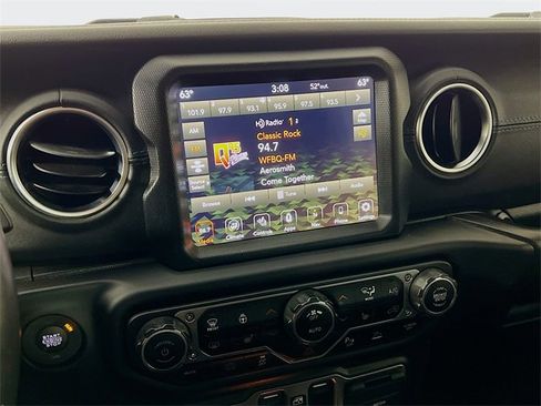 Used 2023 Jeep Wrangler Unlimited Rubicon 4xe w/ Safety Group image 17