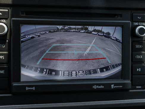 Used 2019 Toyota Tacoma SR5 RWD image 33
