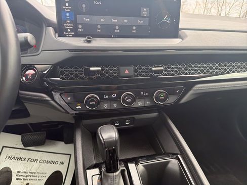 Used 2023 Honda Accord EX-L image 16