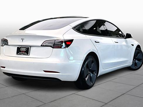 Used 2022 Tesla Model 3 image 11