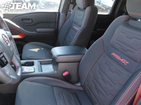 Used 2026 Nissan Frontier PRO-4X AWD/4WD image 11