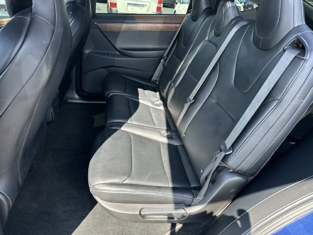 Used 2019 Tesla Model X Performance AWD/4WD image 12