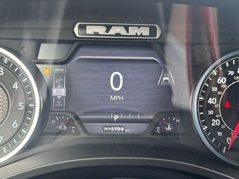 Used 2025 RAM 1500 Laramie image 15