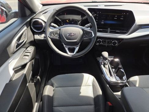 New 2026 Chevrolet Trax LT w/ Driver Confidence Package FWD image 29