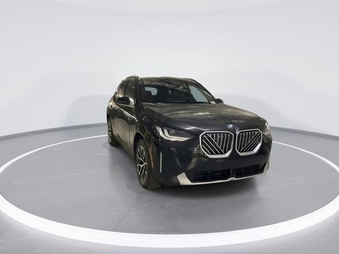 New 2026 BMW X3 xDrive30 w/ Premium Package image 2