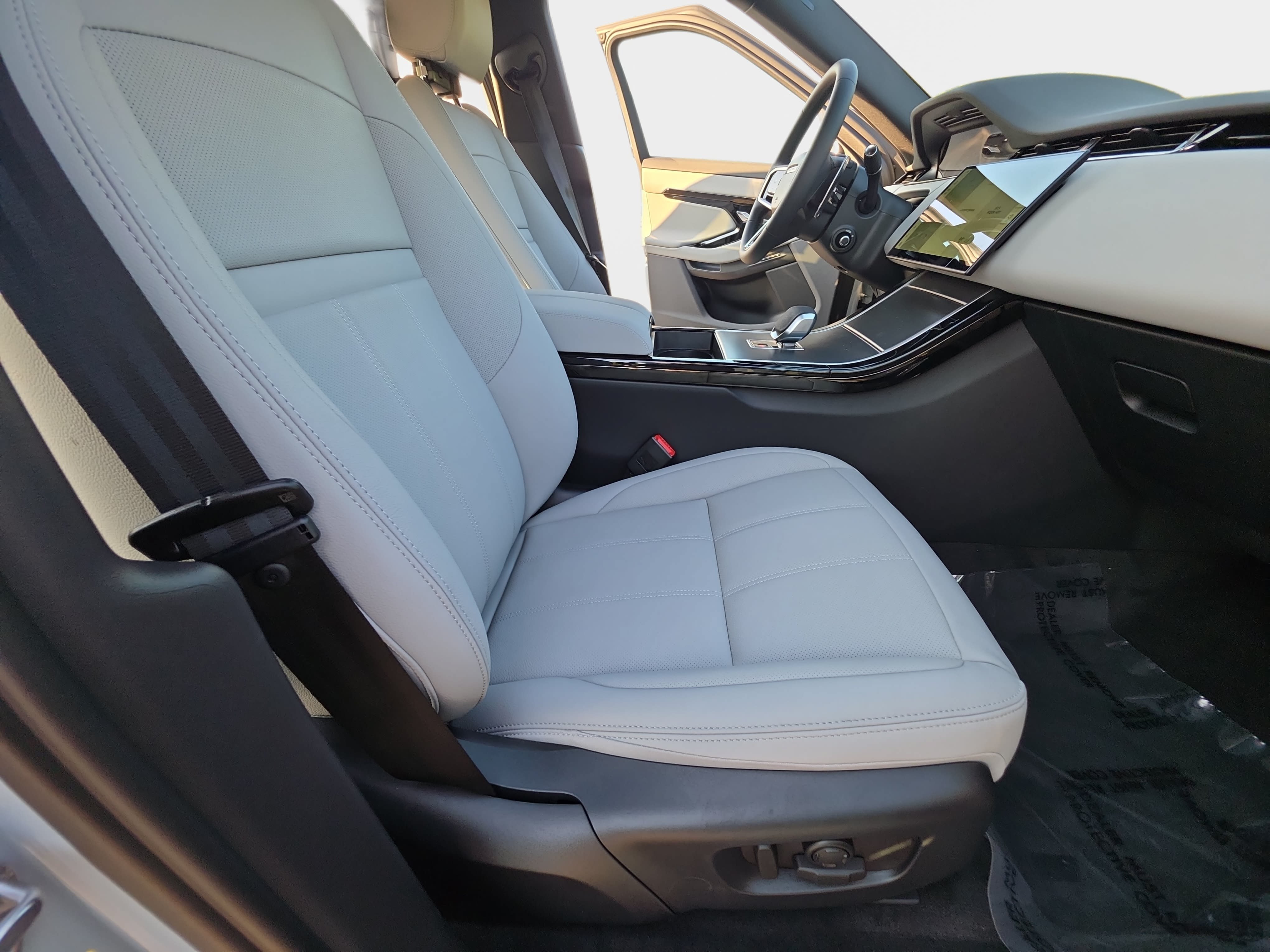 New 2026 Land Rover Range Rover Evoque S AWD/4WD image 10