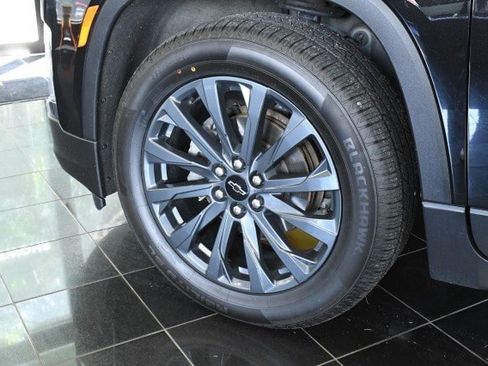 Used 2023 Chevrolet Traverse RS AWD/4WD image 44