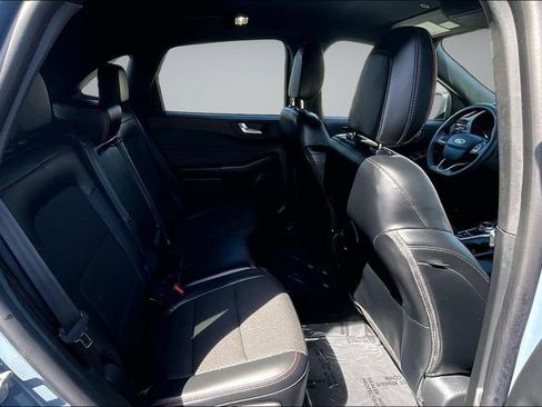 Used 2025 Ford Explorer ST-Line w/ Premium Package image 24