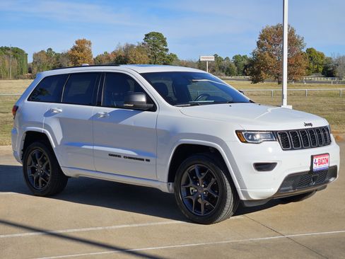 Used 2021 Jeep Grand Cherokee Limited w/ Quick Order Package 28K 80th AWD/4WD image 3