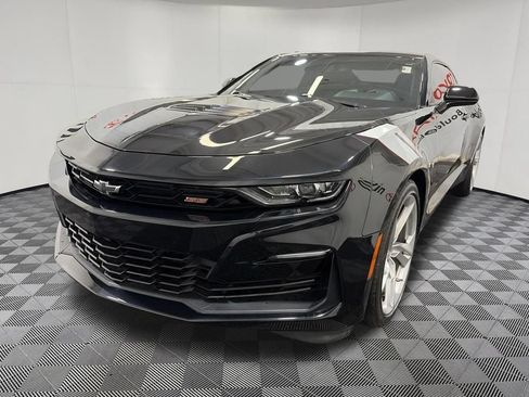 Used 2021 Chevrolet Camaro SS RWD image 3