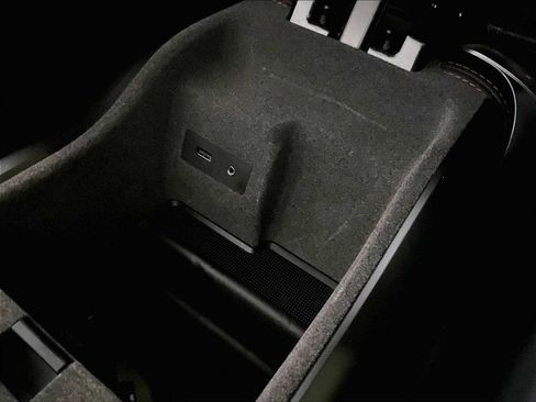 Used 2016 Porsche Cayenne Turbo image 29