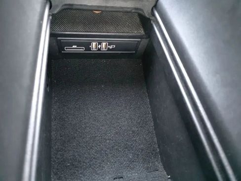 Used 2019 Mercedes-Benz C 300 C 300 Sedan 4D image 35