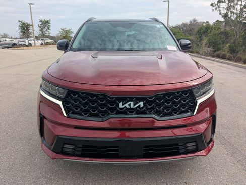 Certified 2023 Kia Sorento SX AWD/4WD image 3