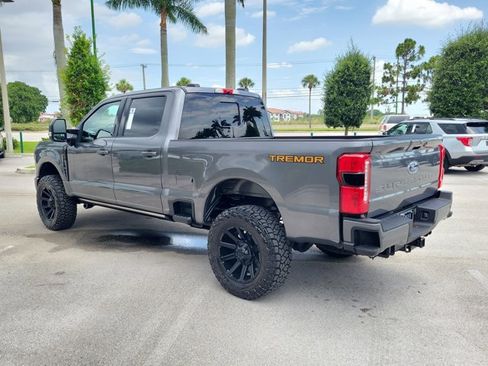 Used 2023 Ford F250 Lariat w/ Lariat Ultimate Package AWD/4WD image 8