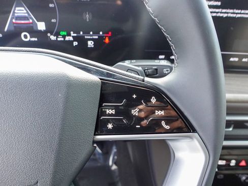 New 2025 Audi Q5 Premium image 16