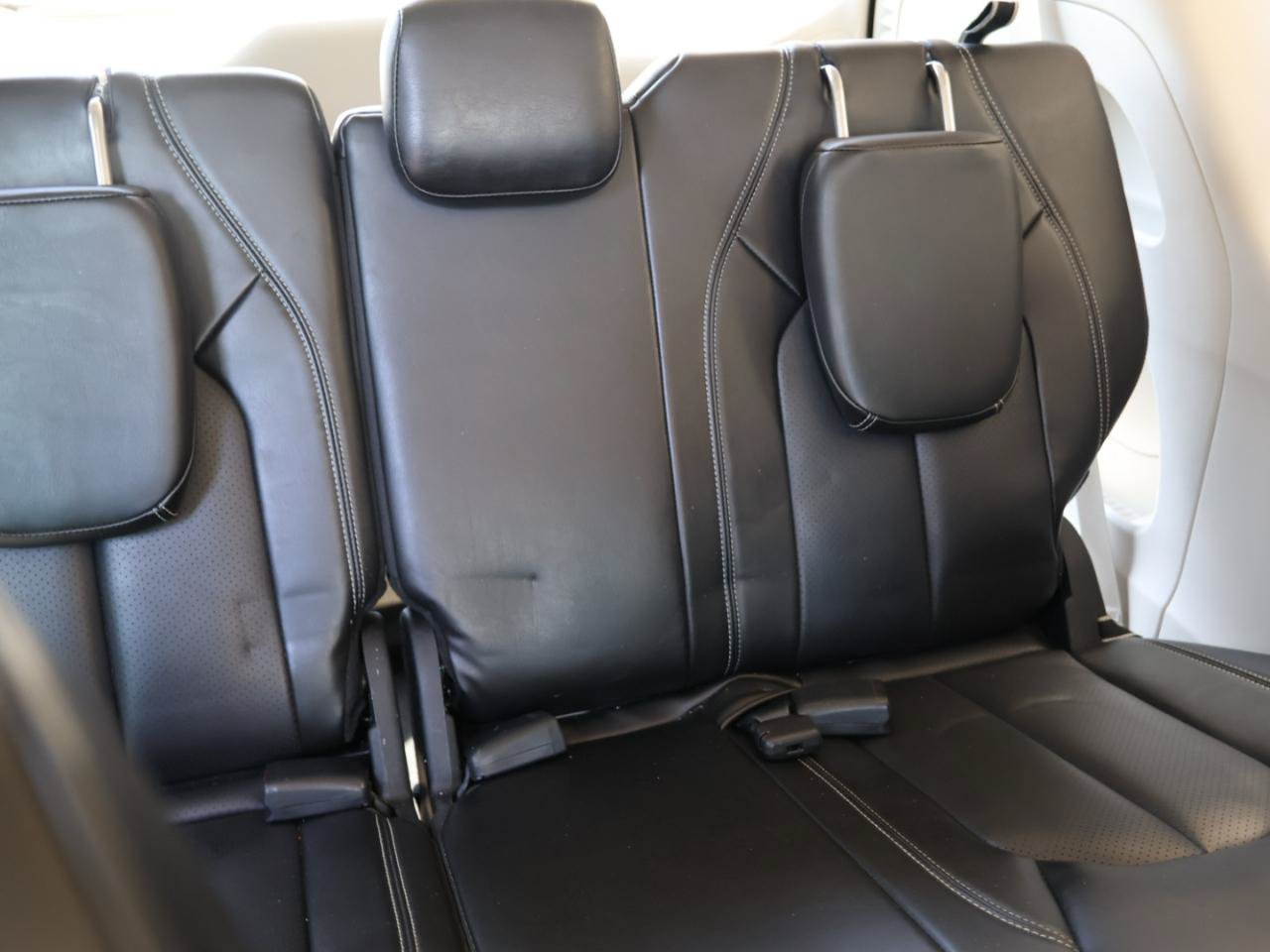 Used 2025 Chrysler Pacifica Select FWD image 15