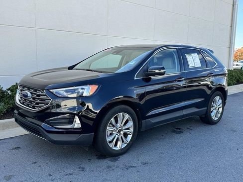 Used 2024 Ford Edge Titanium image 3
