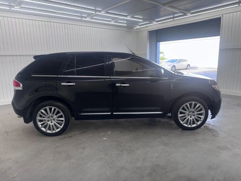 Used 2015 Lincoln MKX AWD w/ Equipment Group 102A image 4