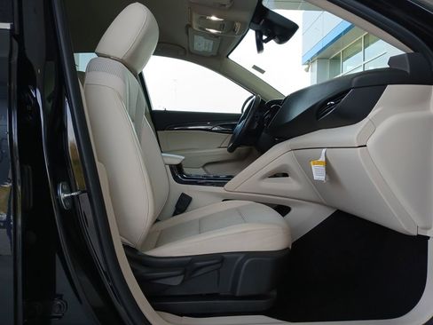 Used 2023 Buick Envision Preferred image 29