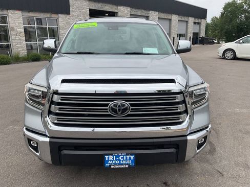 Used 2018 Toyota Tundra Limited w/ Limited Premium Package AWD/4WD image 12