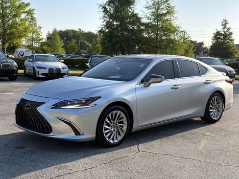 Used 2023 Lexus ES 350 Ultra Luxury w/ Accessory Package (Z2) FWD image 6