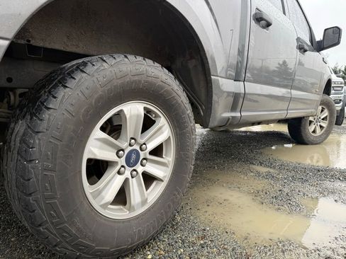 Used 2015 Ford F150 XLT image 15