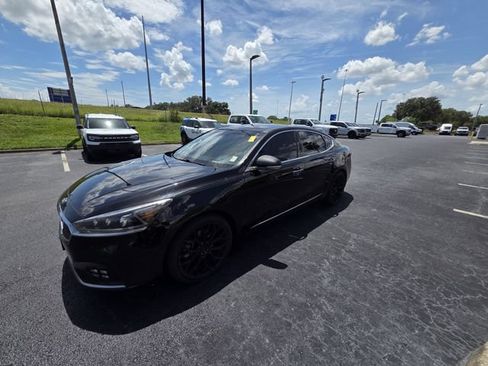 Used 2017 Kia Cadenza Limited FWD image 9