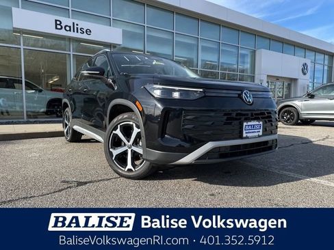 New 2026 Volkswagen Tiguan SE AWD/4WD image 1