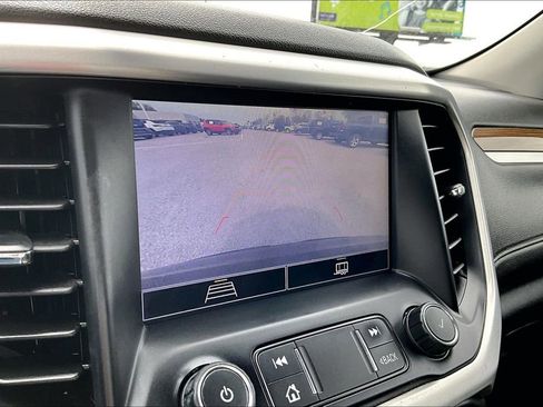 Used 2020 GMC Acadia SLE w/ GMC Pro Grade Package AWD/4WD image 22