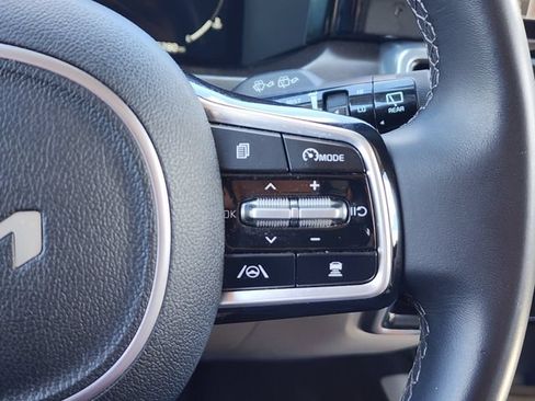 Certified 2023 Kia Sorento SX FWD image 37