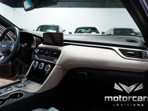 Used 2023 Genesis G70 2.0T w/ Sport Prestige Package image 29