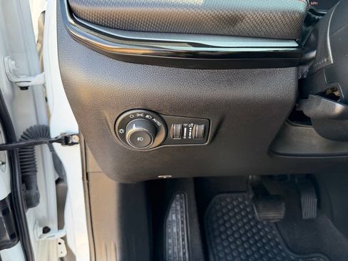 Used 2024 Jeep Compass Trailhawk w/ Trailhawk Elite Group AWD/4WD image 21