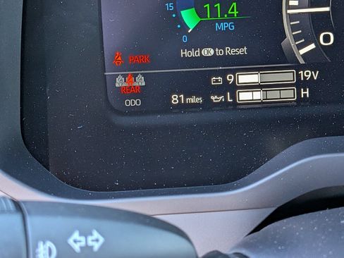 New 2026 Toyota Tundra Limited AWD/4WD image 11