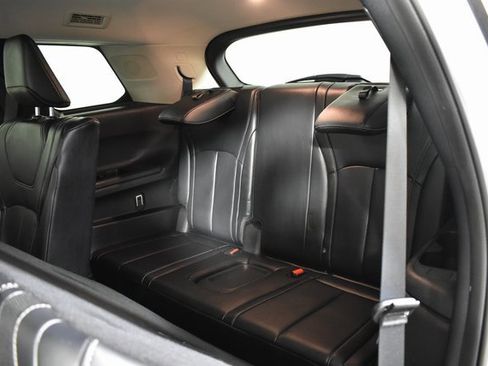 Certified 2023 INFINITI QX60 Luxe w/ Performance Audio Package image 34