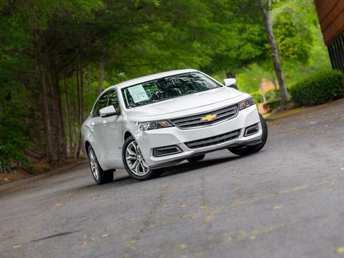 Used 2020 Chevrolet Impala LT FWD image 18