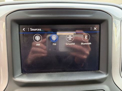 Used 2023 Chevrolet Silverado 1500 Custom image 18