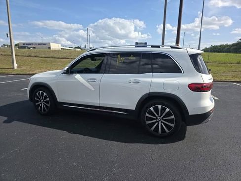 Used 2021 Mercedes-Benz GLB 250 4MATIC image 7
