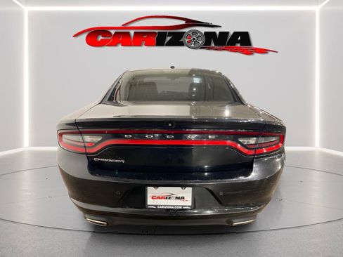Used 2019 Dodge Charger SXT w/ Leather Interior Group image 4
