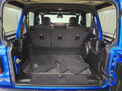 Used 2021 Jeep Wrangler Unlimited Rubicon 4xe w/ Steel Bumper Group image 13