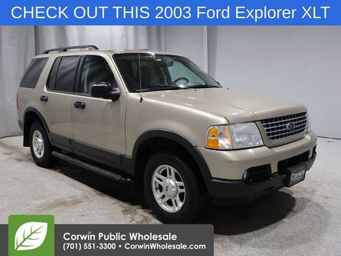 Used 2003 Ford Explorer XLT image 1