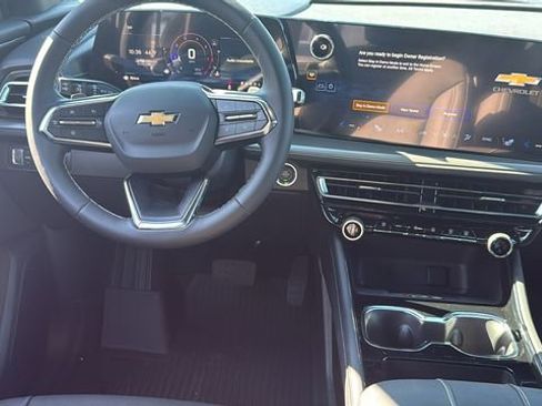 New 2026 Chevrolet Traverse LT w/ Driver Confidence Package image 29