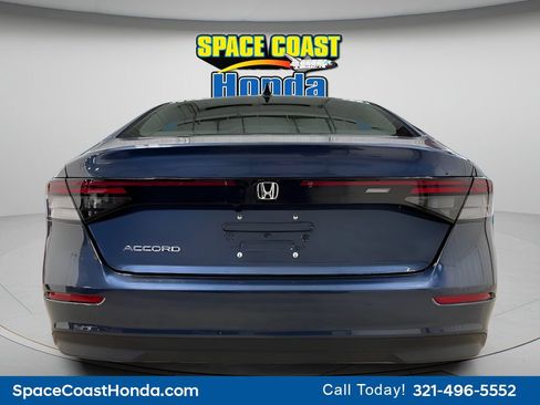 Used 2025 Honda Accord SE image 6