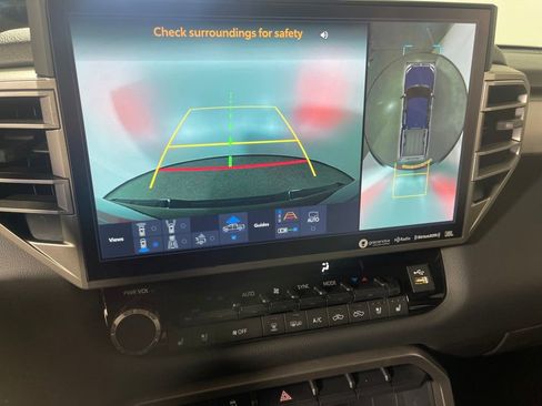 Used 2024 Toyota Tundra Limited image 21