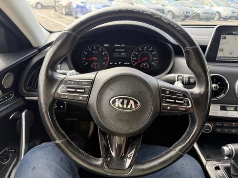 Used 2018 Kia Stinger Premium AWD/4WD image 22