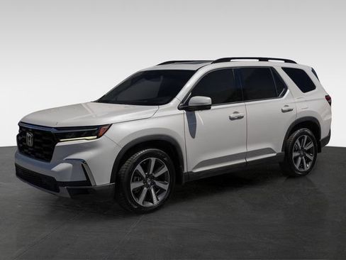 Used 2023 Honda Pilot Elite image 4
