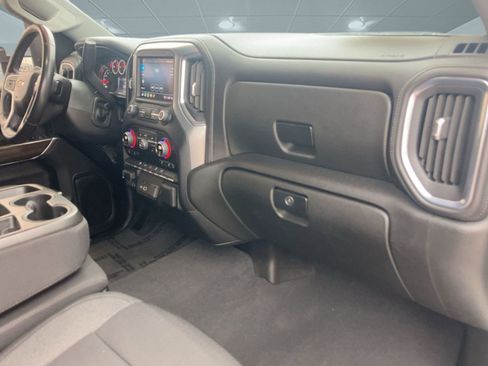 Used 2022 Chevrolet Silverado 3500 LT w/ Convenience Package image 18