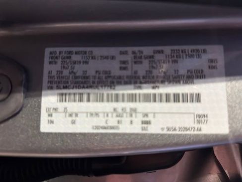 Used 2024 Lincoln Corsair AWD w/ Equipment Group 102A image 36