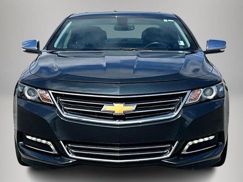 Used 2018 Chevrolet Impala Premier w/ Premier Convenience Package image 3