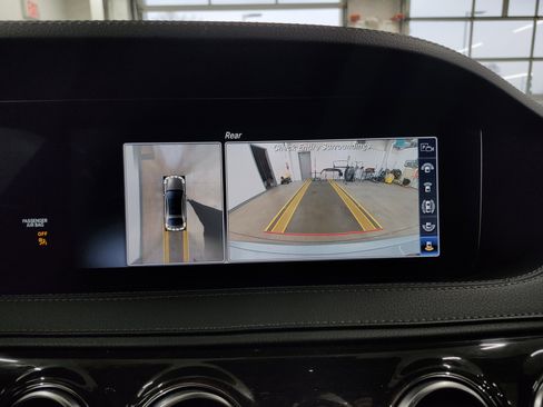 Used 2019 Mercedes-Benz S 560 4MATIC Sedan w/ Premium Package image 7